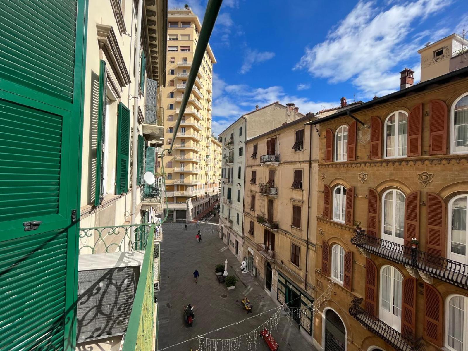 Centrale Ampio Appartamento 5 Minuti Stazione Cinque Terre La Spezia Bagian luar foto